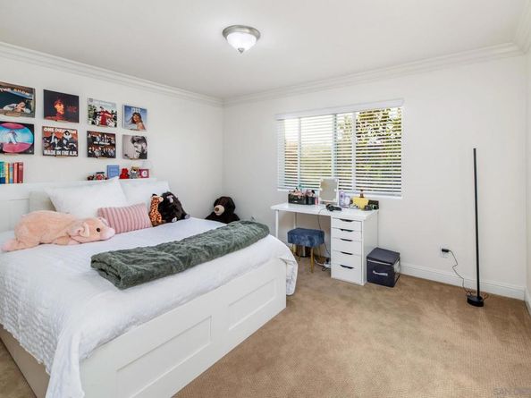 5255 Greenwillow Ln, San Diego CA 92130