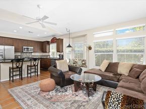 2385 Amber Oak Ln, Escondido CA 92027