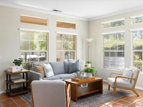 2385 Amber Oak Ln, Escondido CA 92027