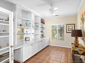 2385 Amber Oak Ln, Escondido CA 92027