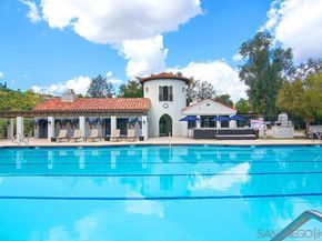 2385 Amber Oak Ln, Escondido CA 92027