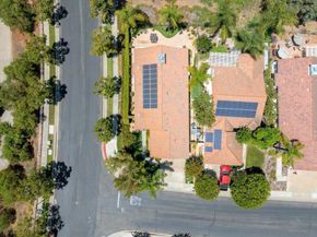 2385 Amber Oak Ln, Escondido CA 92027