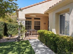 2385 Amber Oak Ln, Escondido CA 92027
