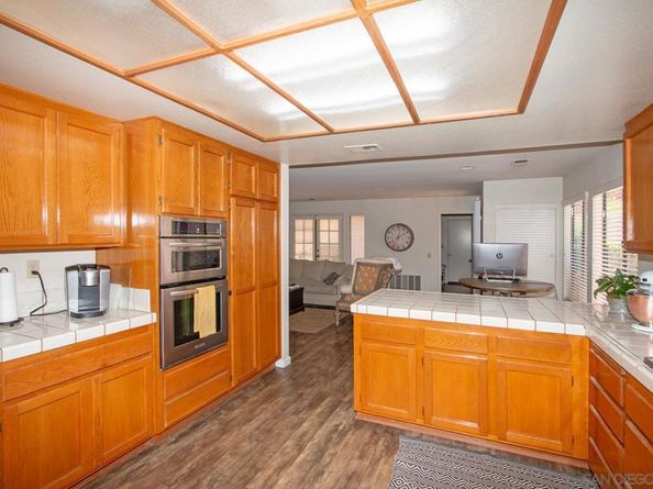 1115 Inspiration Lane, Escondido CA 92025