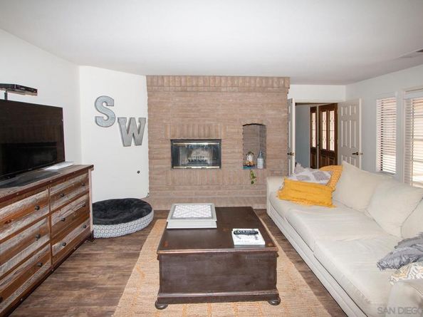 1115 Inspiration Lane, Escondido CA 92025