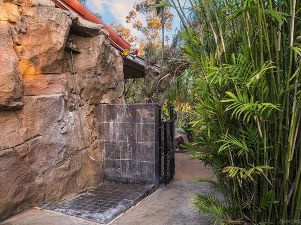 1010 Myrtle Way, San Diego CA 92103