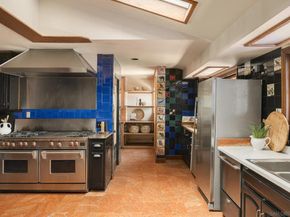 1010 Myrtle Way, San Diego CA 92103