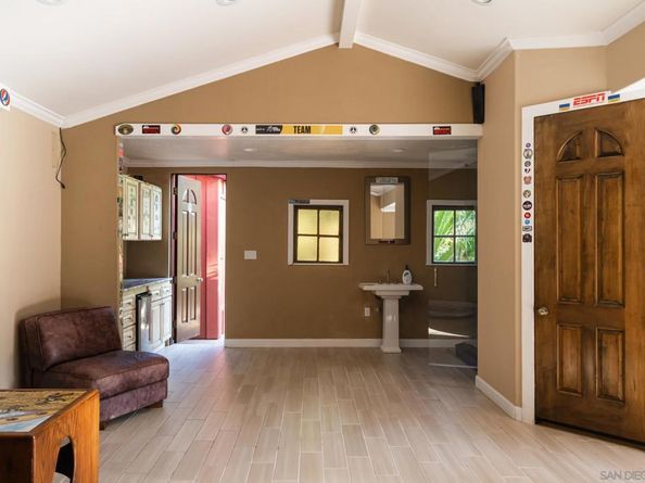 1010 Myrtle Way, San Diego CA 92103