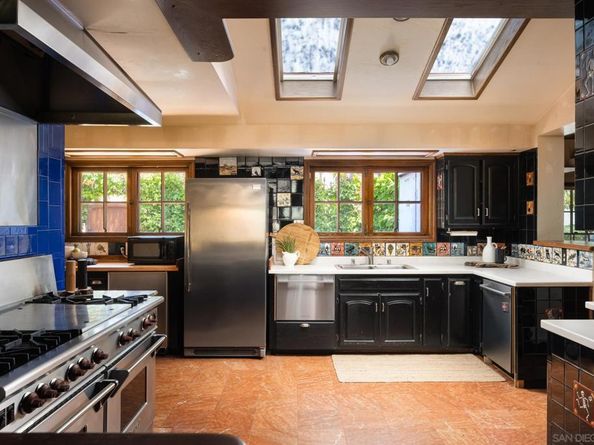 1010 Myrtle Way, San Diego CA 92103