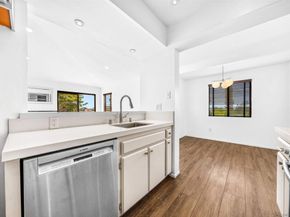 9302 Twin Trails Dr 204, San Diego CA 92129