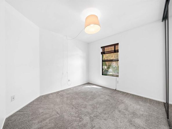 9302 Twin Trails Dr 204, San Diego CA 92129