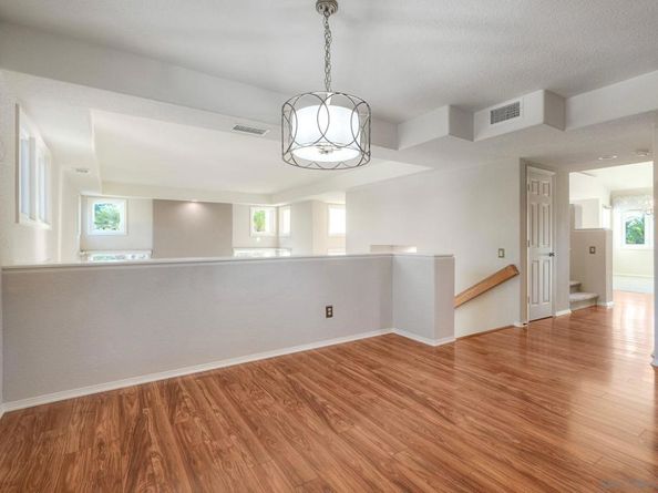 1930 Mountain Valley Lane, Escondido CA 92029