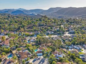 1930 Mountain Valley Lane, Escondido CA 92029