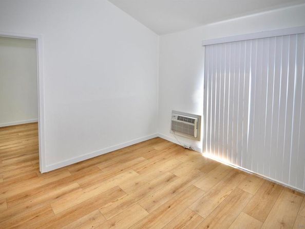 10240 Black Mountain Rd 106, San Diego CA 92126