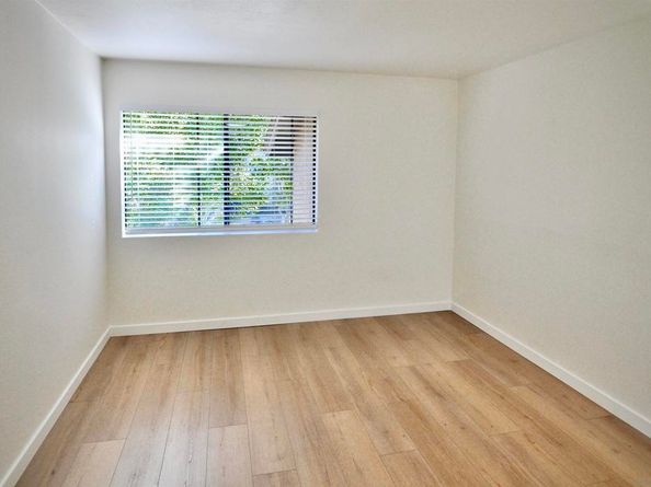 10240 Black Mountain Rd 106, San Diego CA 92126