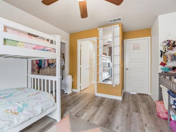 4543 Rainier Ave 19, San Diego CA 92120