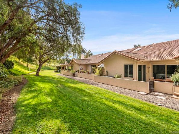 17909 Avenida Alozdra, San Diego CA 92128