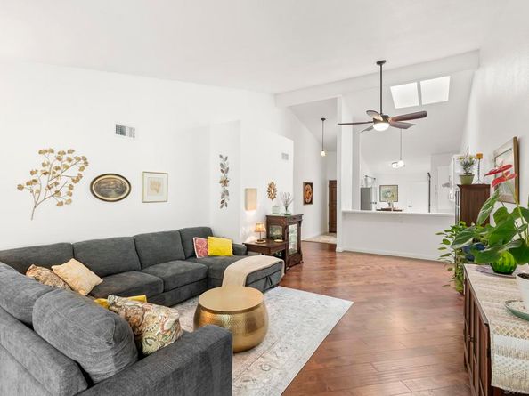 17909 Avenida Alozdra, San Diego CA 92128