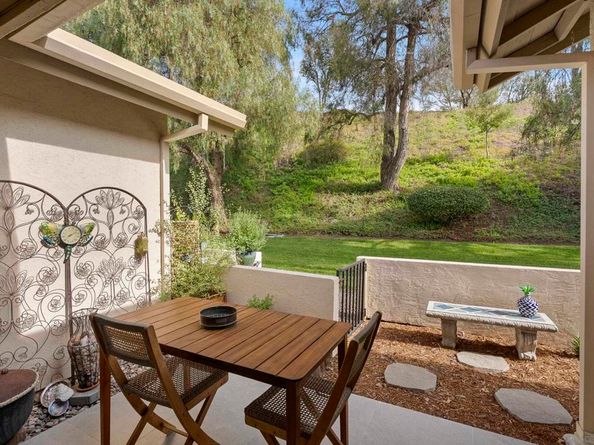 17909 Avenida Alozdra, San Diego CA 92128