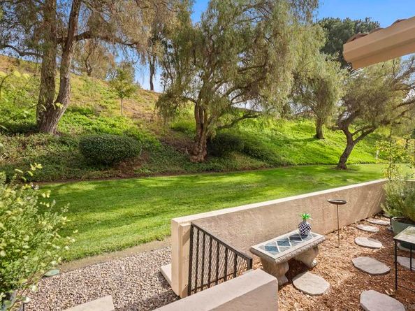 17909 Avenida Alozdra, San Diego CA 92128