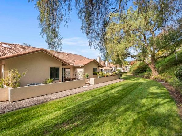 17909 Avenida Alozdra, San Diego CA 92128