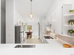 17909 Avenida Alozdra, San Diego CA 92128