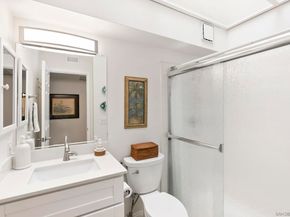 17909 Avenida Alozdra, San Diego CA 92128