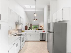 17909 Avenida Alozdra, San Diego CA 92128