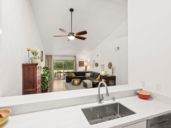 17909 Avenida Alozdra, San Diego CA 92128