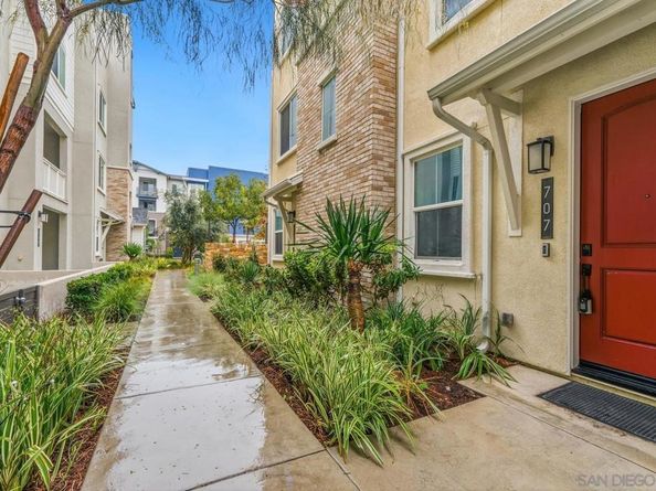 707 S S Mosaic St, Anaheim CA 92805