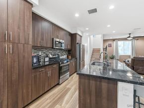 707 S S Mosaic St, Anaheim CA 92805