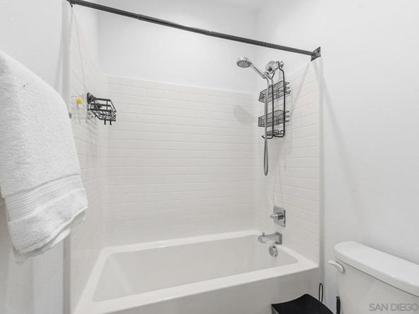 707 S S Mosaic St, Anaheim CA 92805