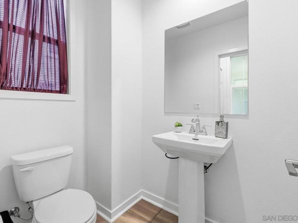 707 S S Mosaic St, Anaheim CA 92805