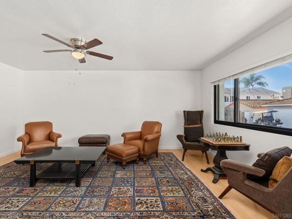 326 28 H Ave, Coronado CA 92118