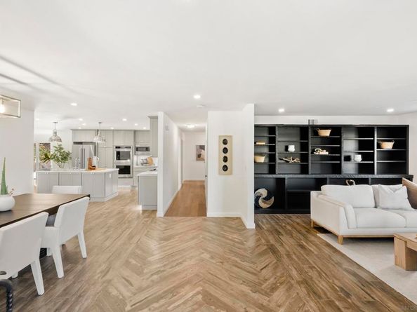 11715 Lake Grove Ct, San Diego CA 92131