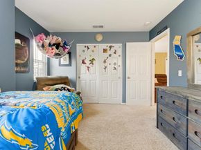 465 Ashbourne Gln, Escondido CA 92027