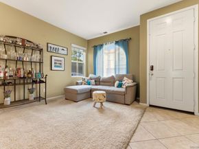 465 Ashbourne Gln, Escondido CA 92027