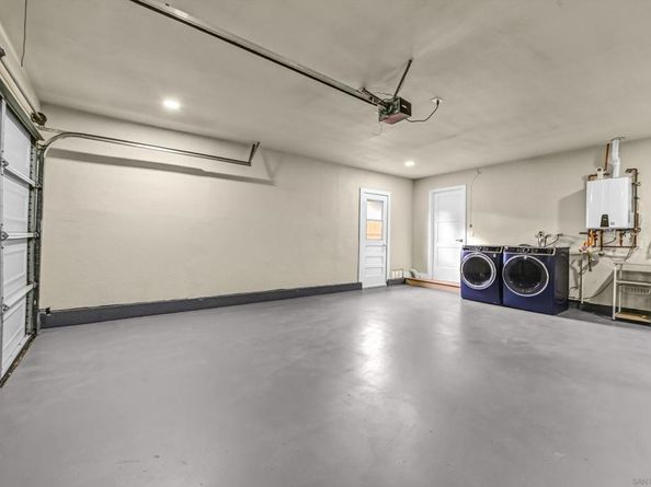 3904 Sherbourne Dr, Oceanside CA 92056