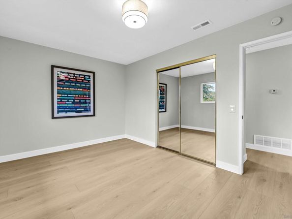 3904 Sherbourne Dr, Oceanside CA 92056