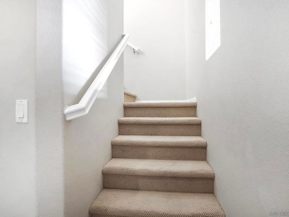 1670 Grasshopper Ln, Chula Vista CA 91915