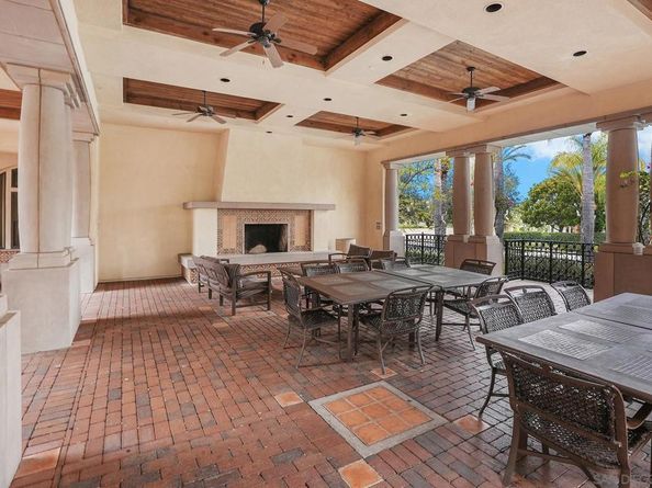 1670 Grasshopper Ln, Chula Vista CA 91915