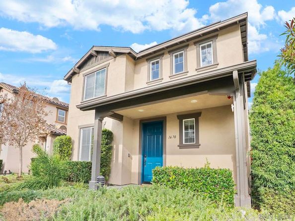 1670 Grasshopper Ln, Chula Vista CA 91915