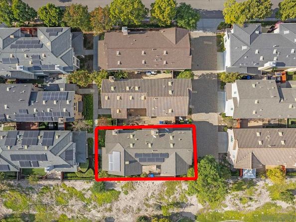 1670 Grasshopper Ln, Chula Vista CA 91915