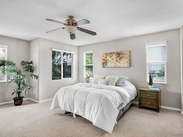 1670 Grasshopper Ln, Chula Vista CA 91915