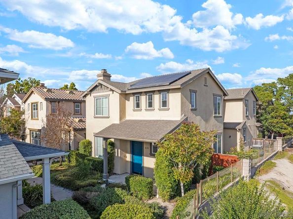 1670 Grasshopper Ln, Chula Vista CA 91915