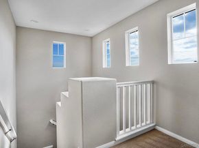 1670 Grasshopper Ln, Chula Vista CA 91915