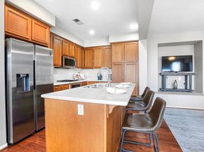 1670 Grasshopper Ln, Chula Vista CA 91915