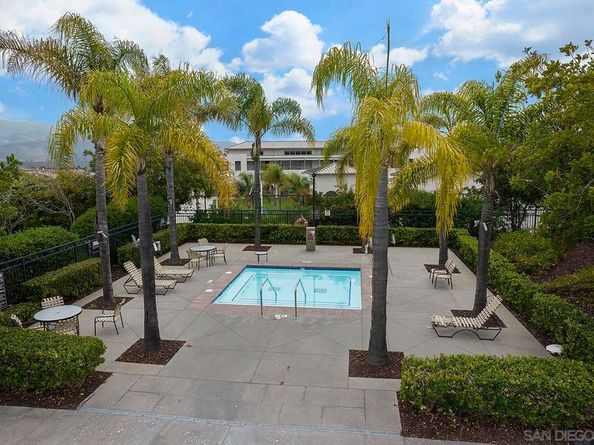 1670 Grasshopper Ln, Chula Vista CA 91915