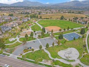 1670 Grasshopper Ln, Chula Vista CA 91915