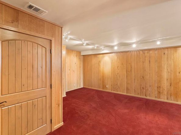 2812 Hartford Ct, San Diego CA 92117